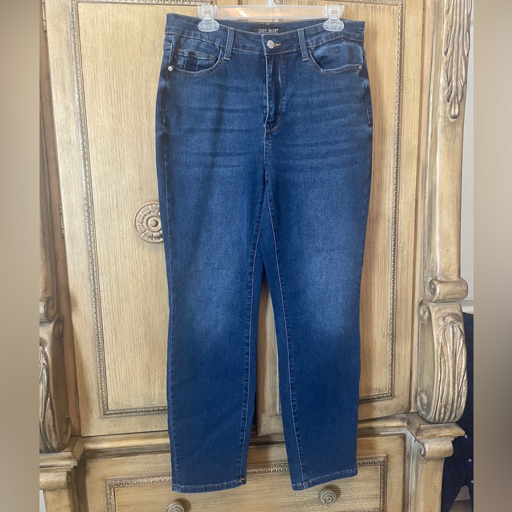 Judy Blue Los Angeles Boyfriend Fit 11/30